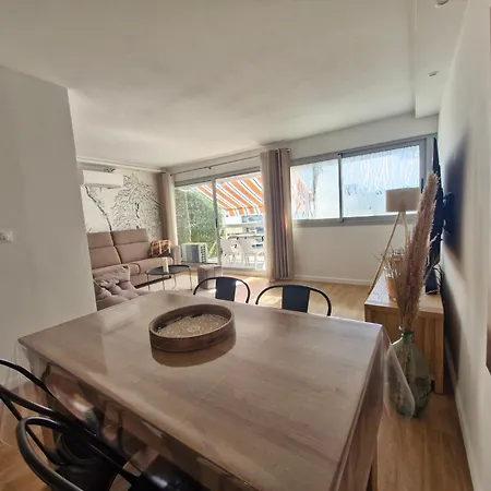 Elegant 2-room With Panoramic Sea View & Pool * Антіб
