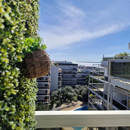 Appartement Elegant 2-room With Panoramic Sea View & Pool Antibes
